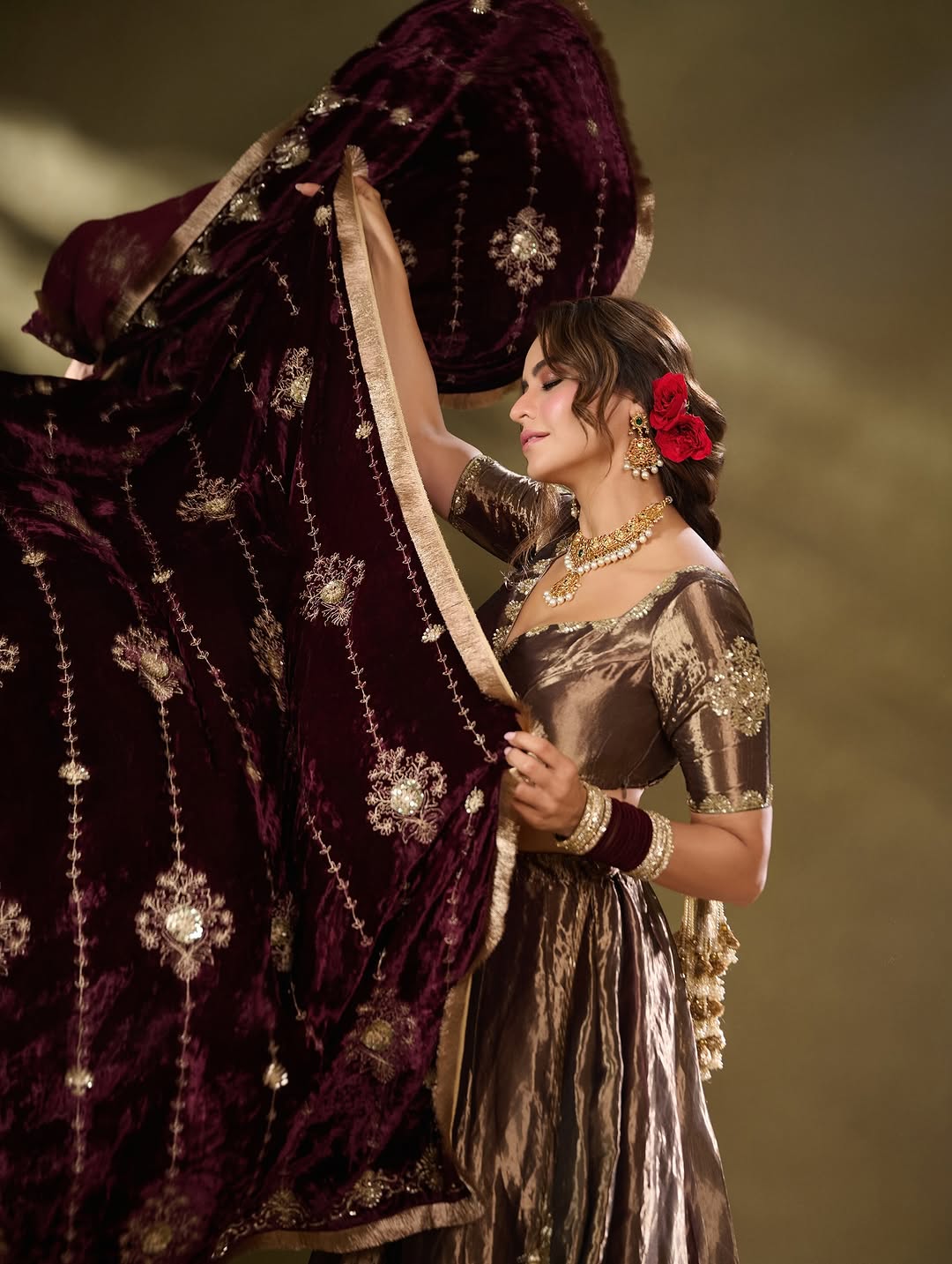 Zayana Royale – Designer Velvet & Silk Embroidered Bridal Lehenga Choli