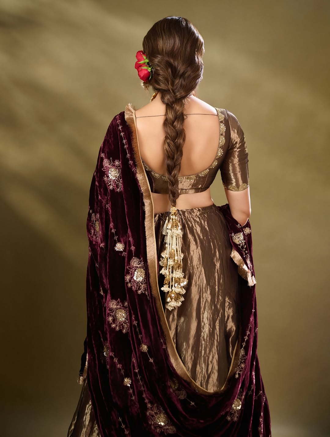 Zayana Royale – Designer Velvet & Silk Embroidered Bridal Lehenga Choli