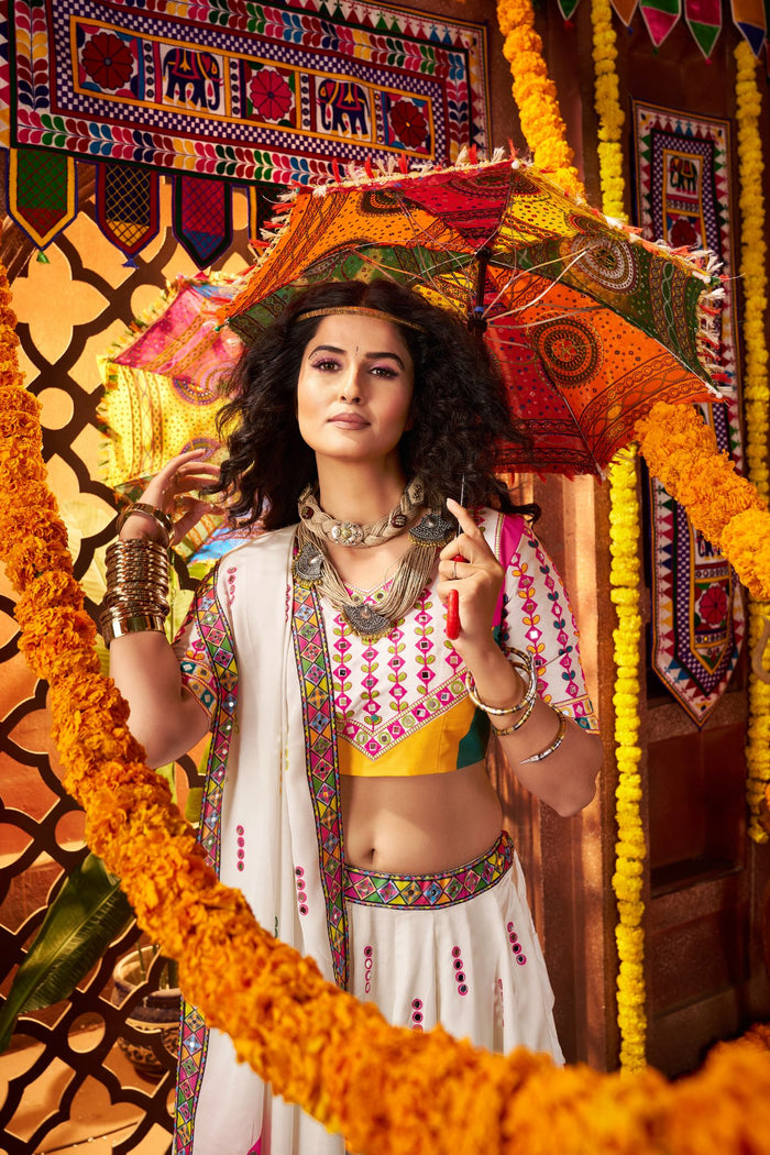 Zayana – Designer White Lehenga Choli for Navratri with Mirror & Hand Embroidery Work