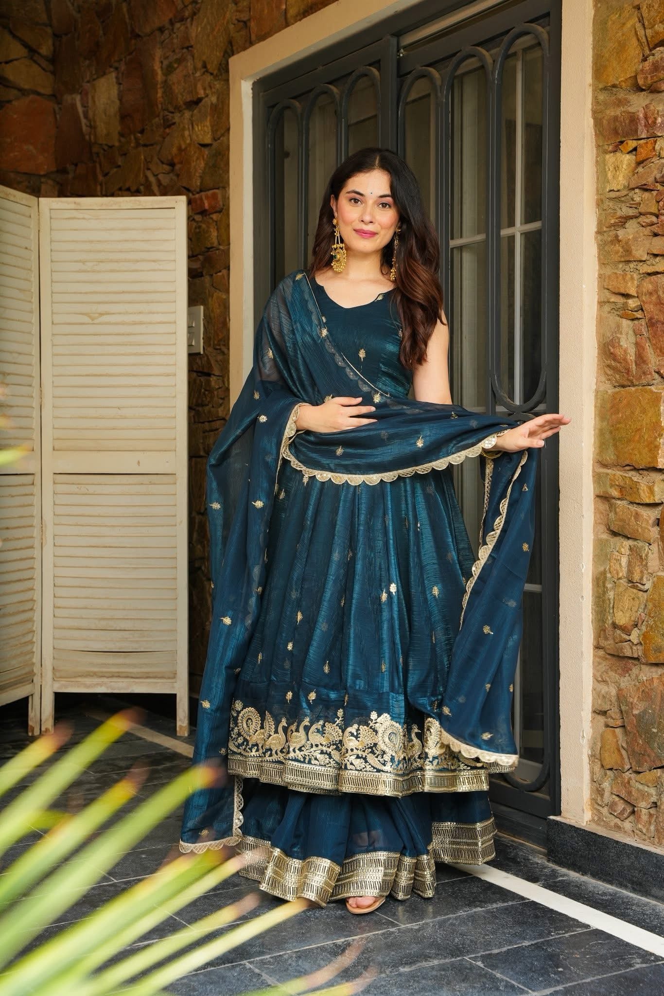 Zarkaar Organza Shimmer Suit Set – Sheer Grace, Subtle Radiance