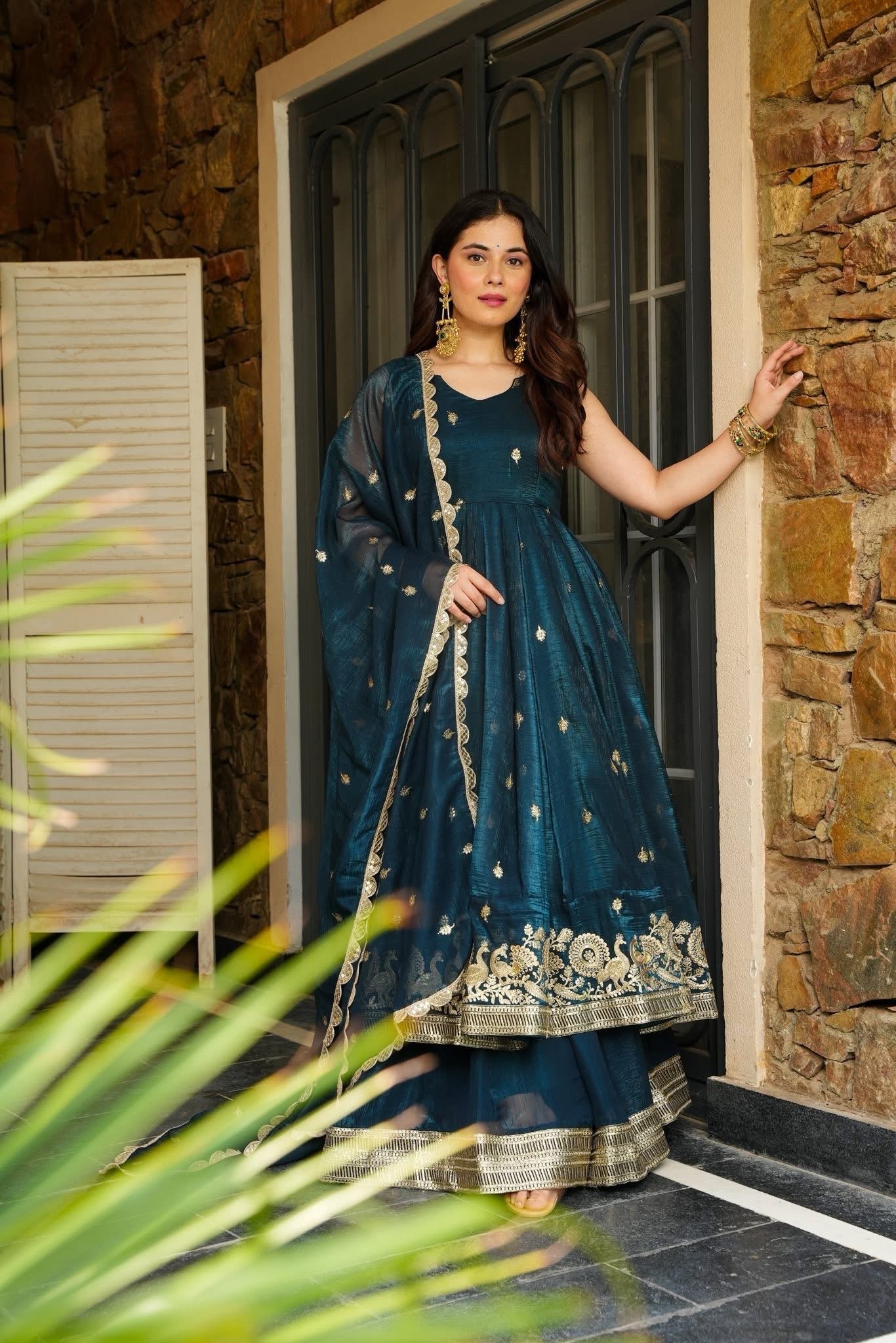 Zarkaar Organza Shimmer Suit Set – Sheer Grace, Subtle Radiance