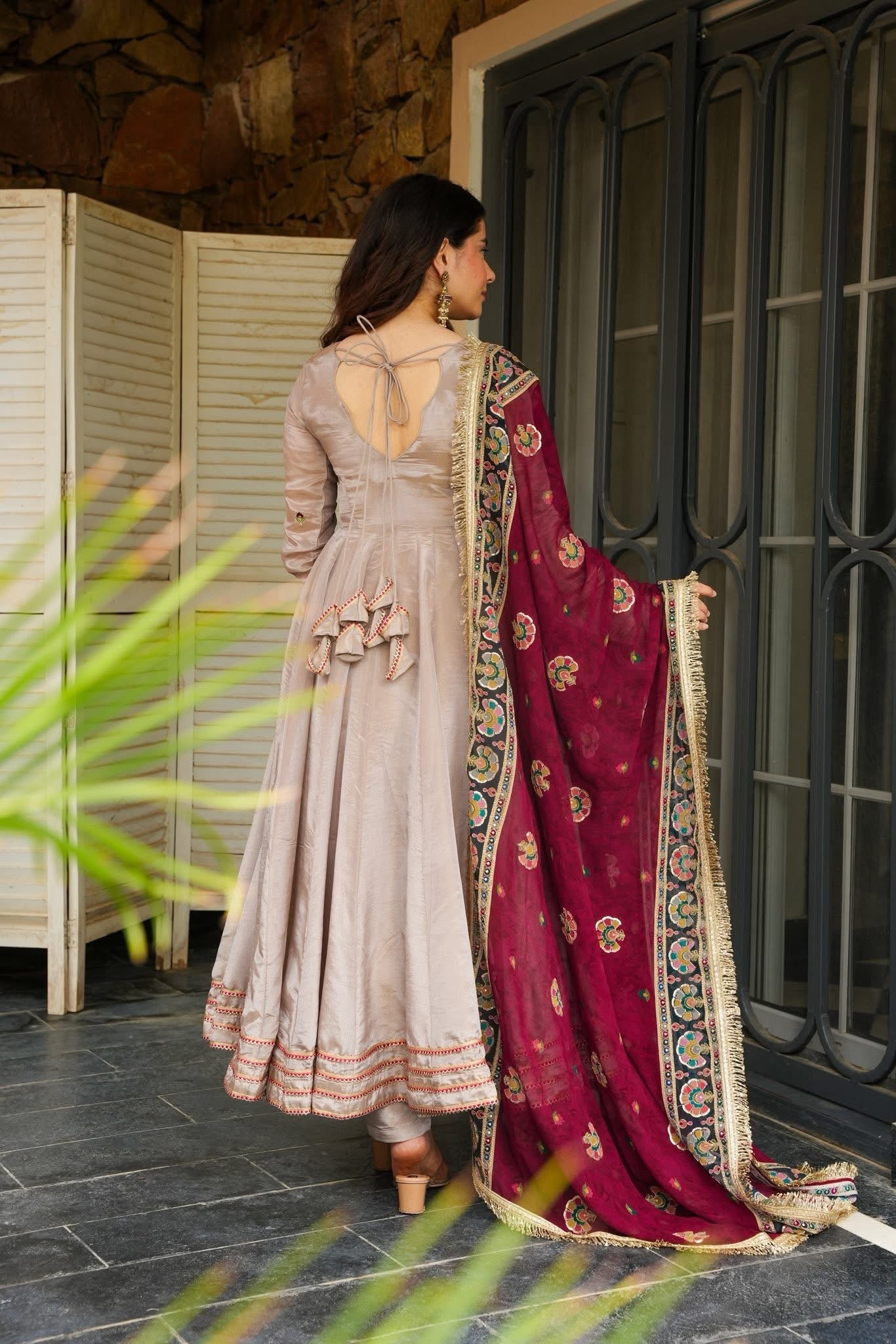 Zarnoor Riwayat Suit Set – A Legacy of Grace