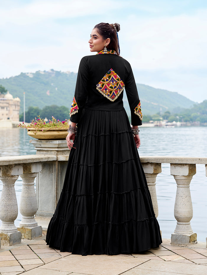 Zayana Black Rayon Co-Ord Set with Gamthi Work & Cowrie Detailing