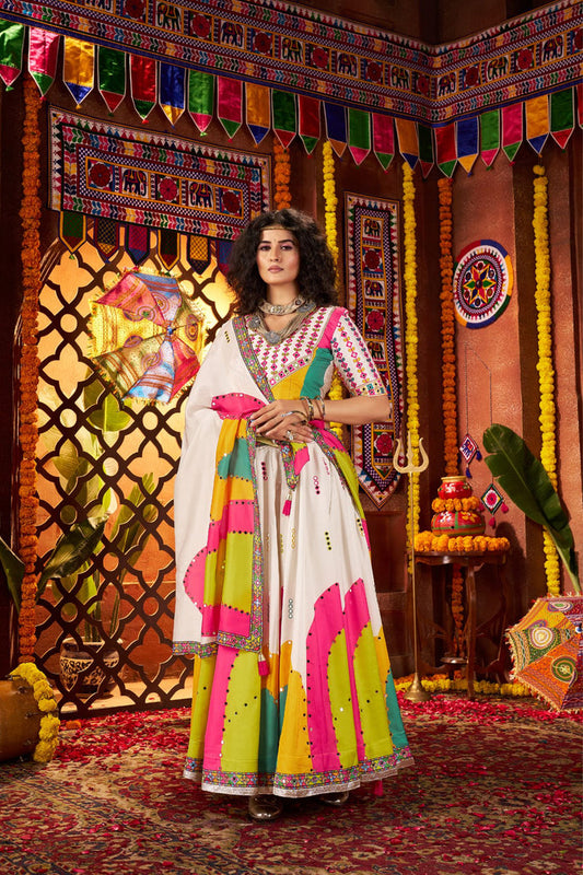 Zayana – Designer White Lehenga Choli for Navratri with Mirror & Hand Embroidery Work