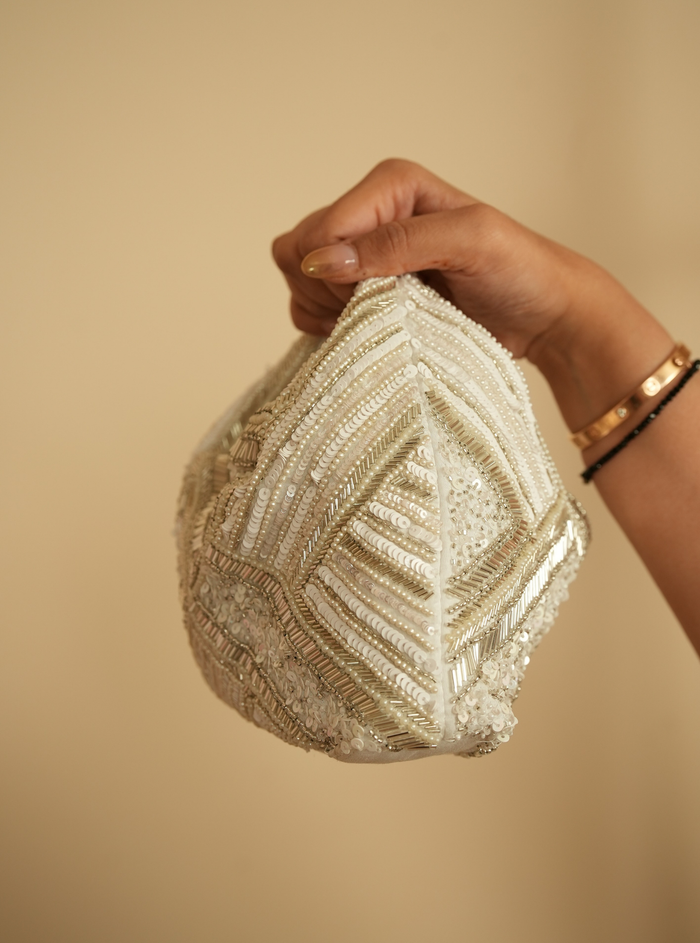 ZAYANA Glow Silver Luxe Handbag