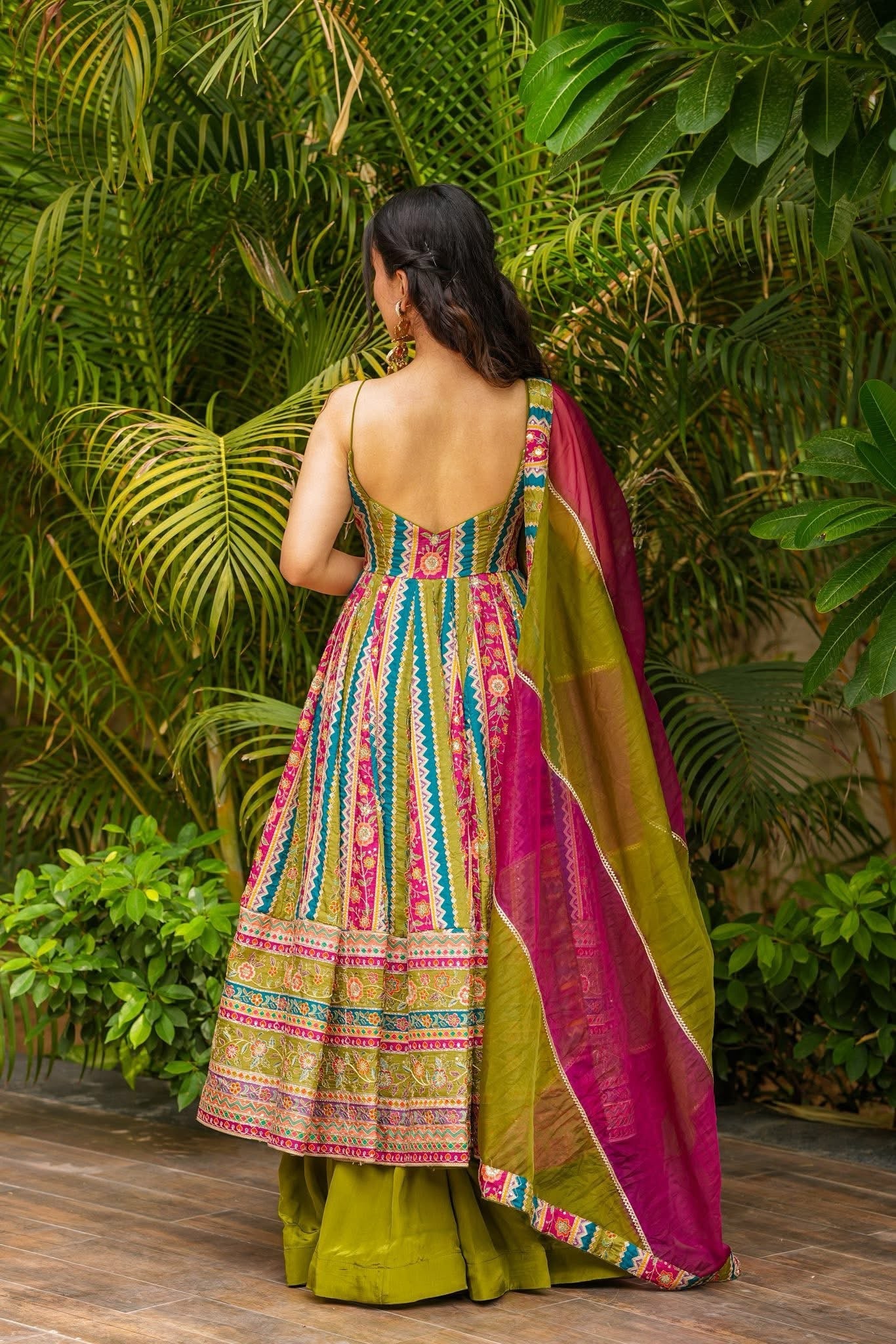 Firoza Fable Heavy Suit Set – A Tale of Elegance in Every Thread
