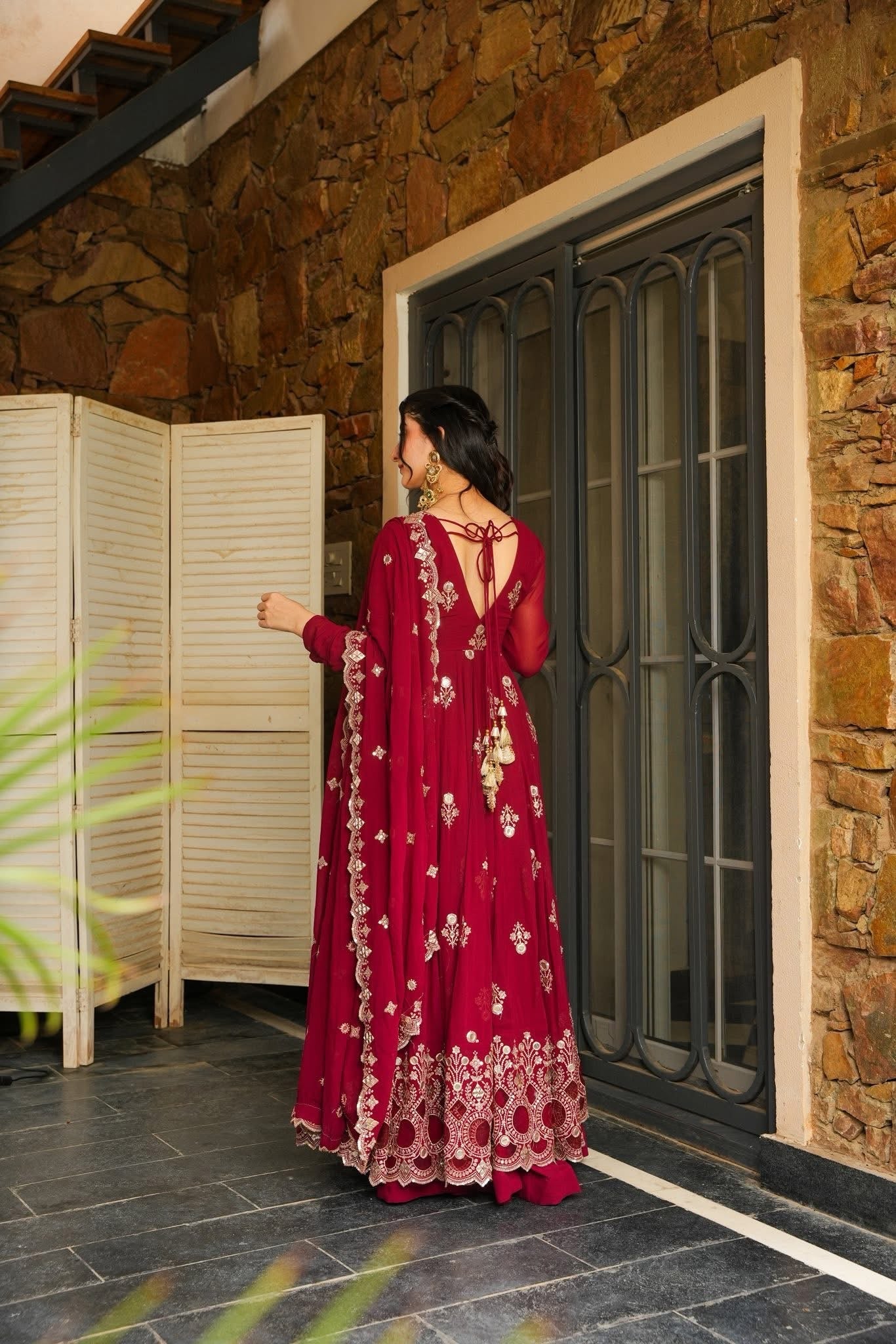 Raaniraj Regal Suit Set – Royalty Woven in Every Thread