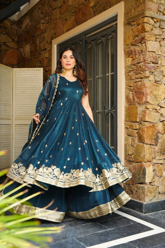 Zarkaar Organza Shimmer Suit Set – Sheer Grace, Subtle Radiance