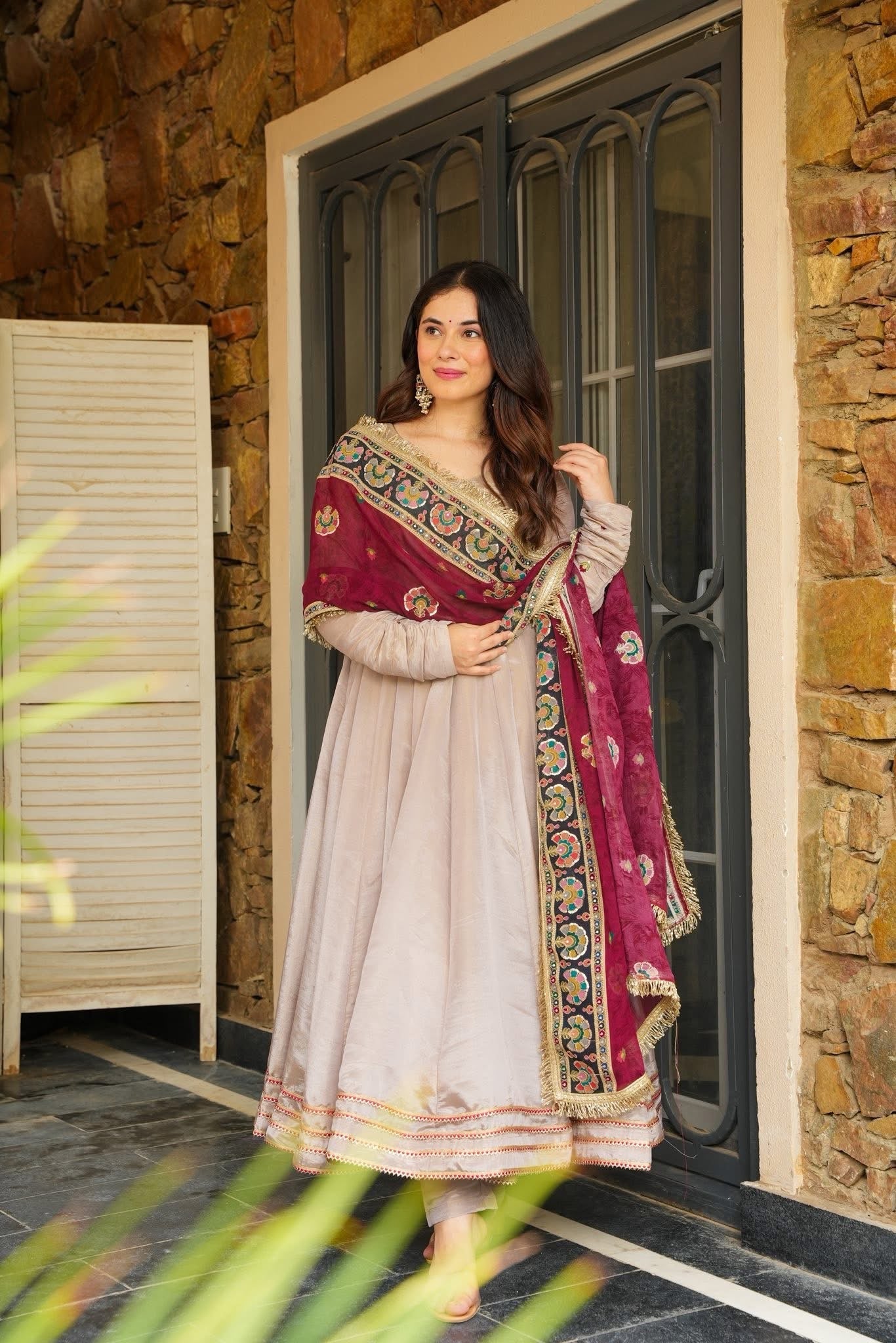 Zarnoor Riwayat Suit Set – A Legacy of Grace